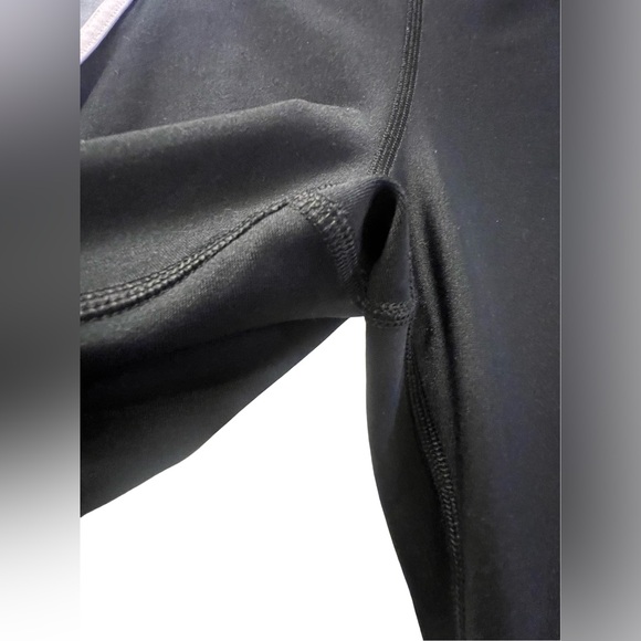 EUC Under Armor Compression Leggings - Size Medium - Picture 4 of 4